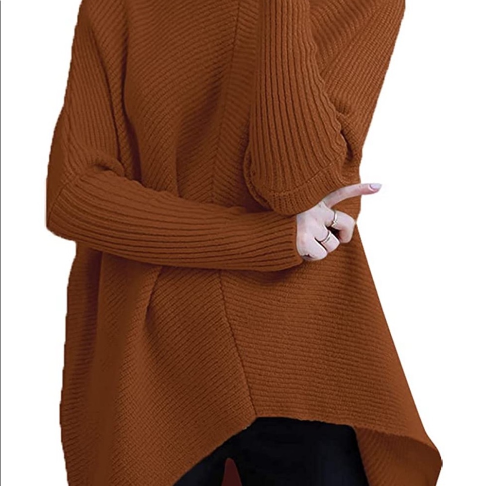 Asymmetric pullover - Picture 3 of 4